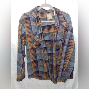 Outdoor exchange vintage flannel